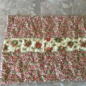 NWT Hand Crafted, Quilted Holiday Runner